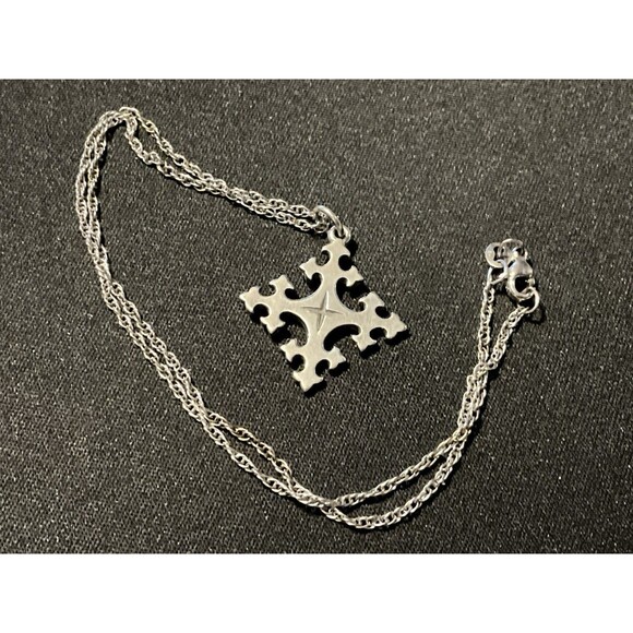 James Avery Retired 14in Avery Chain Peace With God Cross Pendant Necklace - Picture 1 of 8